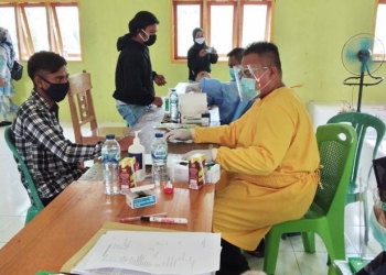 Penyelenggara Pilkada Pohuwato menjalani rapid test