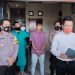 Kasat Reskrim Polres Gorontalo Kota, AKP Laode, didampingi Kapolsek Kota Timur, Iptu Handono Chirbudiarto melakukan jumpa pers  terkait pembacokan di JDS, Senin (7/12/2020)
