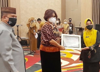 Penghargaan RSUD Ainun Habibie
