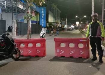 Penutupan jalan
