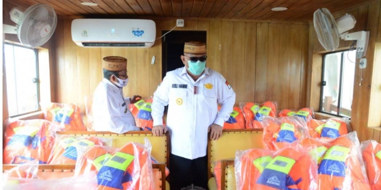 dekat fasilitas KM Banawa