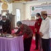 penandatanganan MoU bersama Dinas Kependudukan dan Pencatatan Sipil, yang berlangsung di kantor Bupati, Jumat (18/12/2020). (foto.ilham/gopos)