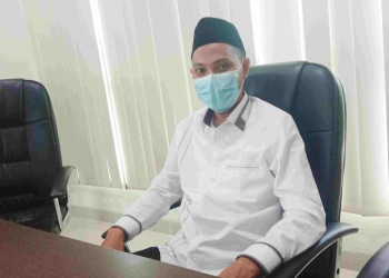 Anggota Komisi 4 DPRD Provinsi Gorontalo, Adnan Entengo, saat diwawancarai awak media. Foto: Aldy/gopos.