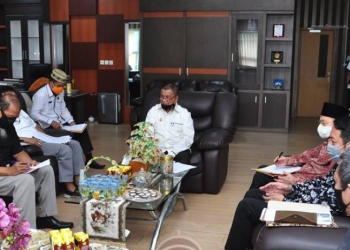 Aloei Saboe Pahlawan nasional