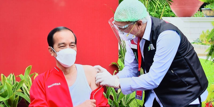 Penyuntikan Vaksin Kedua