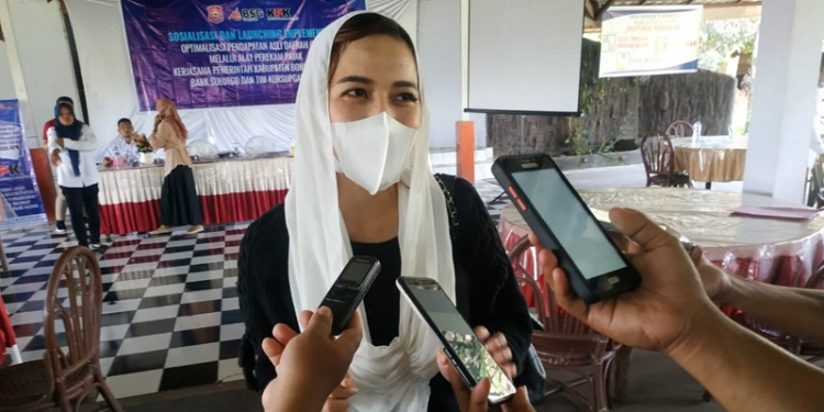 Debriana Rauf, Pemilik Green Point Cafe yang siap menggunakan alat perekam pajak