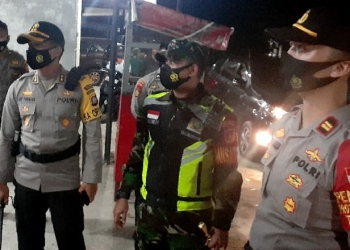 Tim Gabungan TNI-Polri Bubarkan Pesta Kembang Api