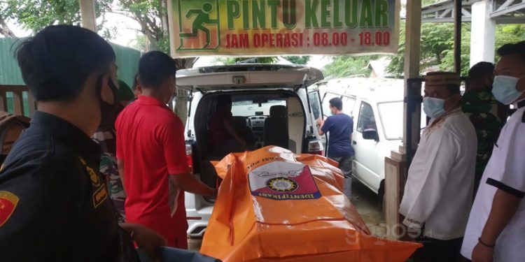 Meninggal Sakit