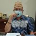 Ketua Komisi 4 DPRD Provinsi Gorontalo, Hamid Kuna saat menggelar konferensi pers terkait Vaksin Covid-19. Foto: Aldy/gopos.