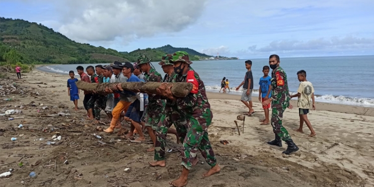 TNI-AD