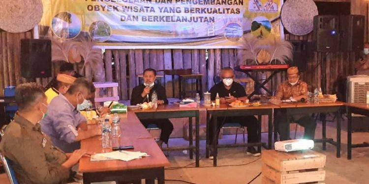 Pantai Minanga Protokol Kesehatan (Protkes)