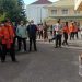 Pelatihan Pemadaman Kebaran menggunakan tabung pemadam di Halaman Kantor Wali Kota Gorontalo. Foto: Aldy/gopos.