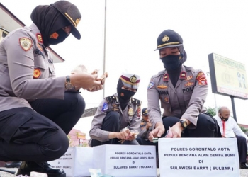 Polwan Gorontalo Galang Dana