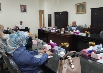 Rapat Kerja Komisi 4 DPRD Provinsi Gorntalo membahas vaksinasi di Provinsi Gorontalo. Foto: Istimewa.