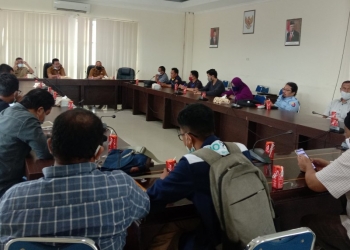 Rapat pembahasan kerja sama antara DPRD Provinsi Gorontalo dengan awak media. Foto: Aldy/gopos.