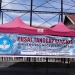 TANGGAP BENCANA- Posko utama Peduli Sulbar, Kalsel, dan Sulut didepan gerbang Kampus Universitas Negeri Gorontalo yang didirikan oleh Pusat Tanggap Bencana Universitas Negeri Gorontalo. (rahman/gopos)