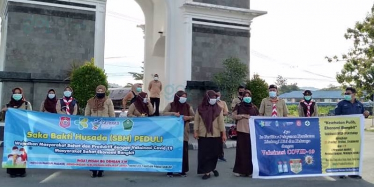Dinas Kesehatan (Dinkes) Kabupaten Bone Bolango menyosialisasikan vaksin covid-19 di Center Point, Bone Bolango, Kamis (14/1/2021).  (sari/gopos)