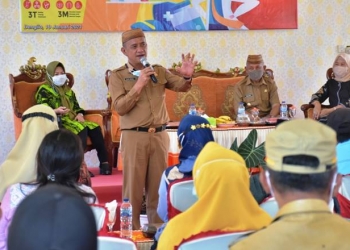 Pemerintahan Syah Pamit - Momen Syarif Mbiunga-Amin Haras (Syah) berpamitan kepada masyarakat, Selasa (19/1/2021) (istimewa)