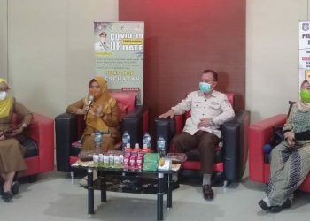 Kepala Dinas Kesehatan Provinsi Gorontalo, 
dr. Yana Yanti Suleman, Juru bicara Satuan Tugas Covid-19 Provinsi Gorontalo, dr. Triyanto Bialangi, dan Perhimpunan Dokter Spesialis Penyakit Dalam Indonesia (PAPDI), Neliyan Helma Mokoginta.(sari/gopos)