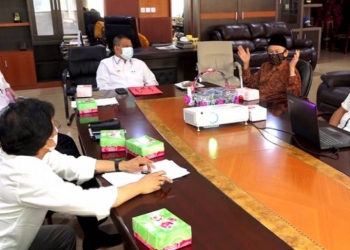 Gelar Pahlawan Aloei Saboe