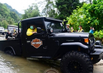 Bantuan Sambil Offroad
