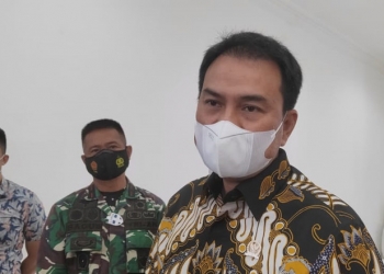 Dalam kunjungannya ke bumi Serambih Madinah, Azis membahas beberapa permasalahan serius. Salah satunya mengenai permasalahan Terorisme di Gorontalo.
