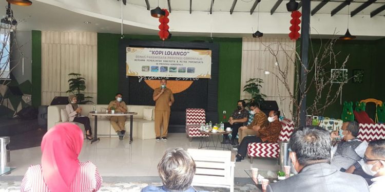 GEOPARK - Kopi Lolango yang dilaksanakan Dinas Pariwisata Provinsi Gorontalo membahas pengembangan kawasan geopark Gorontalo, Selasa (23/2/2021).  (gopos.id)