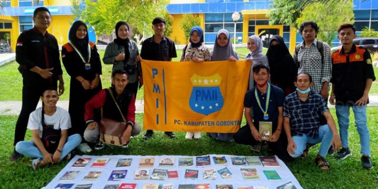 PMII Bangun Budaya Literasi Melalui Lapak Baca Buku
