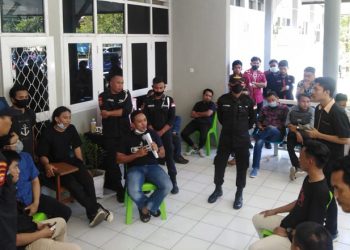 Tim pemenangan Kedua pasangan calon presiden dan wakil presiden BEM UNG 2021, temui Pihak penyelenggara Pemilihan Badan Eksekutif Mahasiswa, yaitu KPL, Panwas dan Para Pengembang dan Operator IT website pemilihan BEM UNG.
