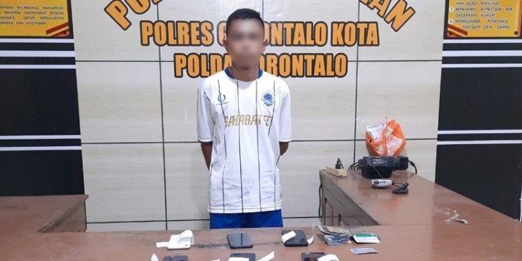 Spesialis Pencurian Handphone