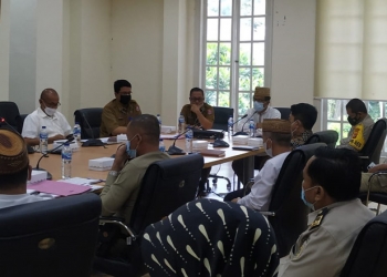 Proses Rapat Pemerintah Kabupaten Bone Bolango bersama Forkopimda membahas percepatan Pembangunan Waduk Bulango Ulu (Indra/Gopos)