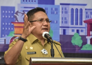RKPD 2022 - Walikota Gorontalo saat memberikan sambutan pada kegiatan FKP Rancangan Awal RKPD 2022 di Hotel Aston, Kota Gorontalo. Selasa (16/2/2022). Foto istimewa