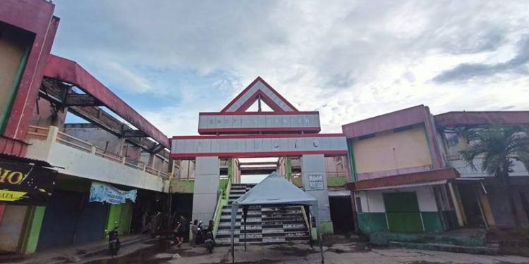 Shopping Center Limboto