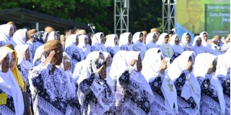 Ilustasi guru GTT