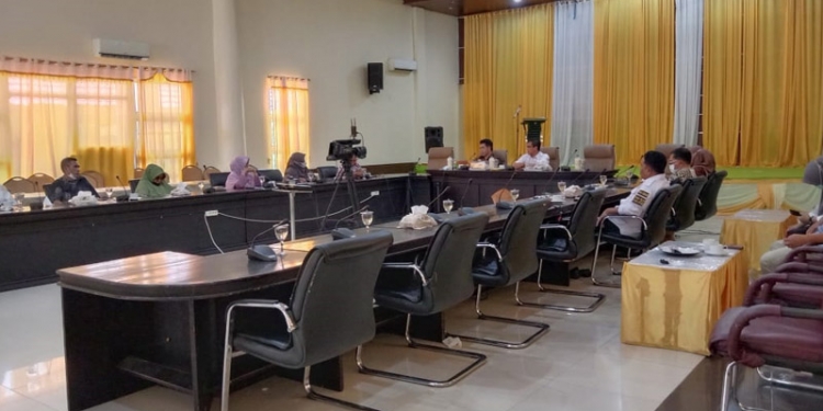 Anggota DPRD Dapil 6 Provinsi Gorontalo, saat melakukan kunjungan reses di Kabupaten Pohuwato,Rabu (10/03/2021).(Azhar/Gopos)
