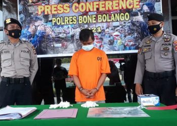 Pelaku pencurian mobil berhasil diamankan Polres Bone Bolango. (Indra/gopos)