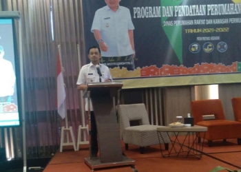 Wawali Gorontalo, Ryan F.Kono saat membuka kegiatan Sinkronisasi Program dan Pendataan Perumahan Permukiman di Hotel Aston Gorontalo, Rabu (17/3/2021). (foto/ramlan/gopos)