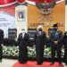 Jajaran pimpinan DPRD Kabupaten Blitar berpos, bersama Gubernur Jawa Timur, Bupati dan Wabup Blitar, serta Plh Bupati Blitar usai sertijab di Gedung Sidang Paripurna DPRD Blitar. (istimewa)