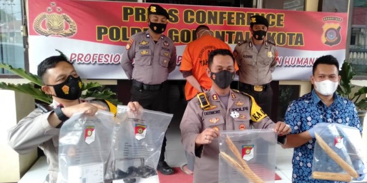 Konfrensi pers pembunuhan