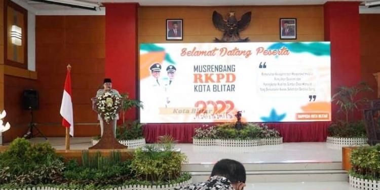 Wali Kota Blitar, Santoso memberikan sambutan saat Musrenbang penyusunan RKPD tahun 2022, Senin (22/3/2021) (istimewa)