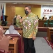 Rektor UNG, Eduart Wolok meninjau pelaksanaan vaksinasi covid-19, Kamis (18/3/2021) (istimewa)
