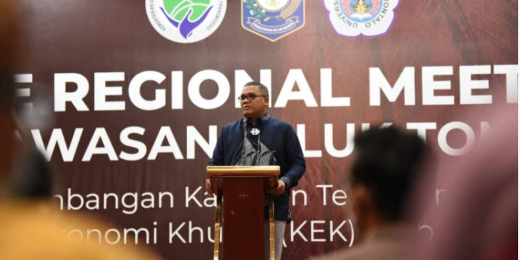 Rektor UNG, Eduart Wolok (istimewa)