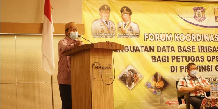 E Paksi