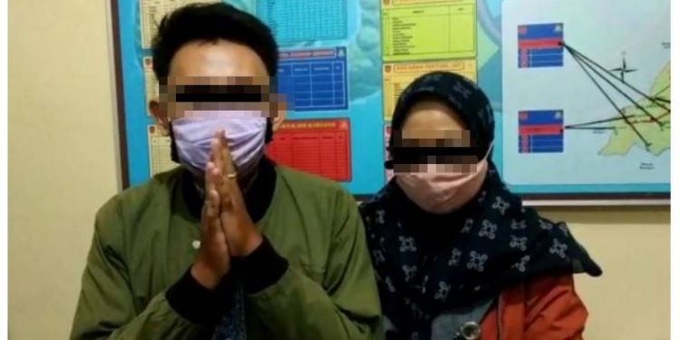 Pasangan Mesum