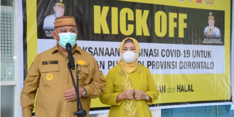 Vaksinasi Pelayanan Publik