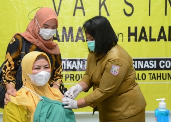 Suntikan Ibu Gubernur