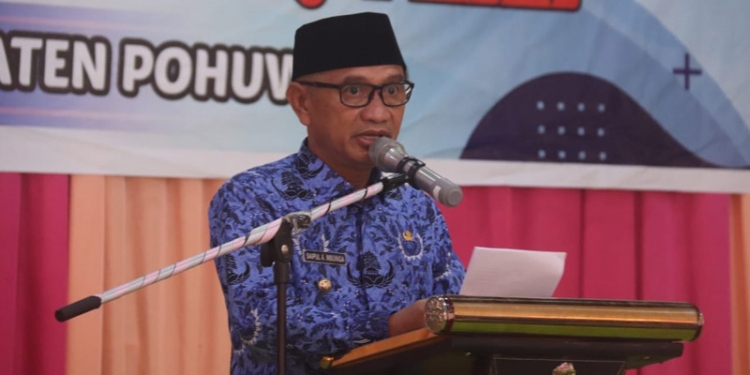 Bupati Pohuwato Saipul A. Mbuinga saat memberikan sambutan pada pengukuhan KORPRI Kabupaten Pohuwato, Selasa (6/4/2021).(Yadin