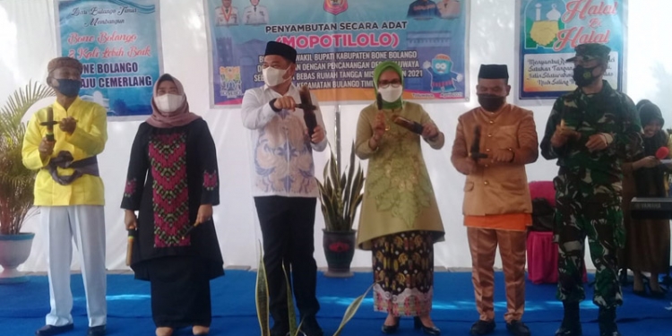 Desa Toluwaya desa tanpa rumah tangga miskin