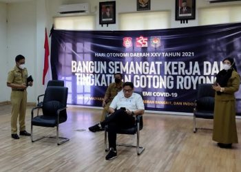 Bupati Bone Bolango Hamim Pou saat menghadiri Peringatan Hari Otonomi Daerah ke XXV (foto istimewa)