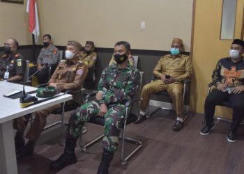 Bupati Pohuwato bersama Forkompinda saat mengikuti Rakor Virtual Kemendagri, Rabu (14/4/2021).